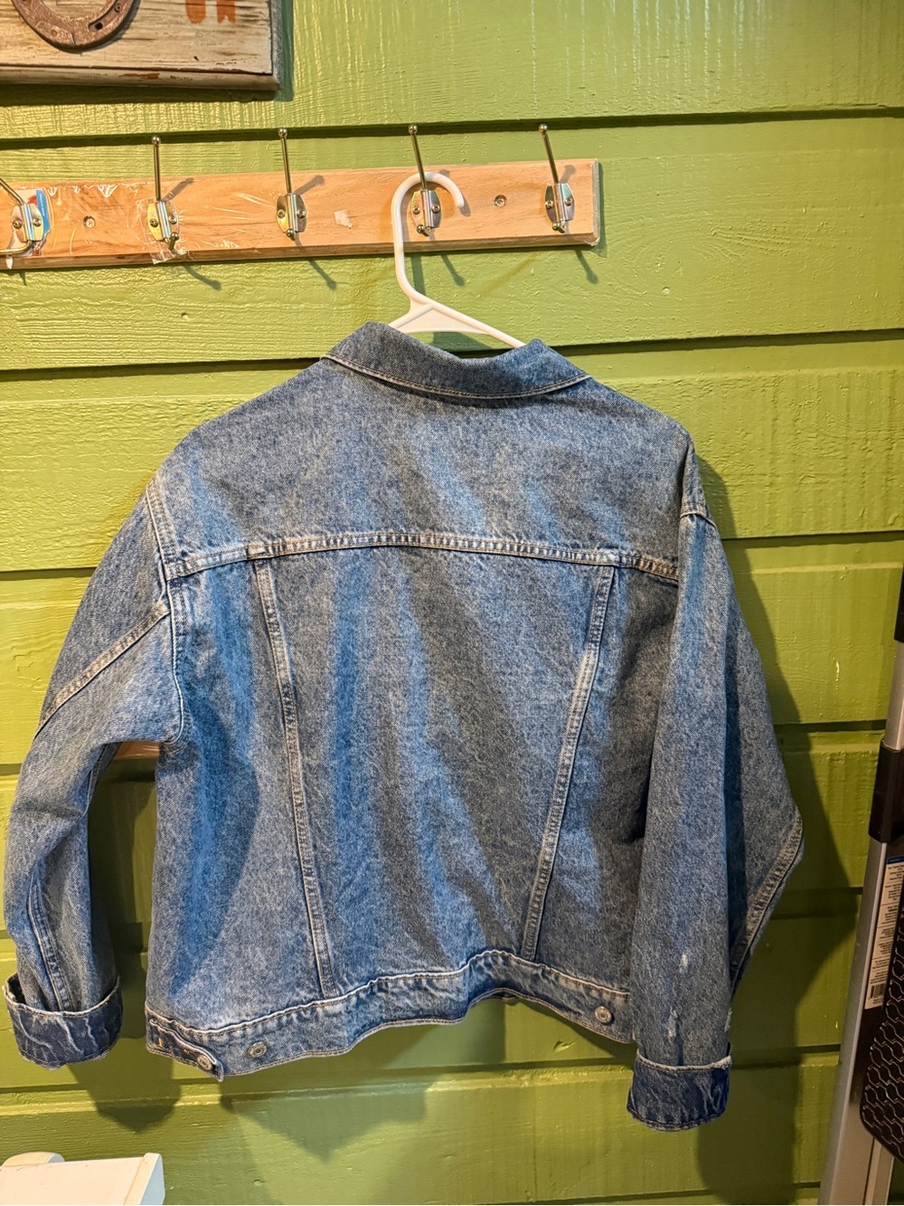 Old Navy Light Blue Washed Denim Jacket - Picture 3 of 5